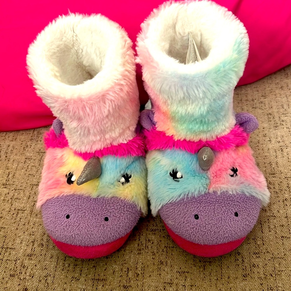 Totes 11/12 unicorn slippers